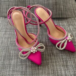 Beautiful women heels 🌸✨